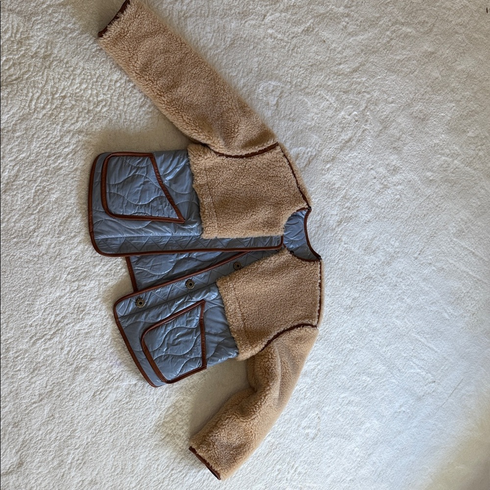 Reversible Beige and Gray Puffer Jacket